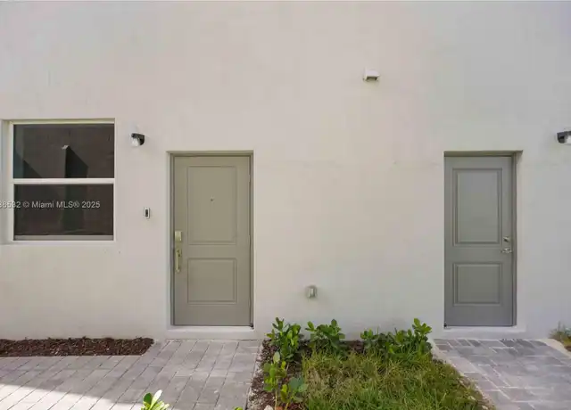 Property at 13621 SW 185th Ln Unit A, Miami, FL, 33177, 1 bed, 1 bath, [object Object]