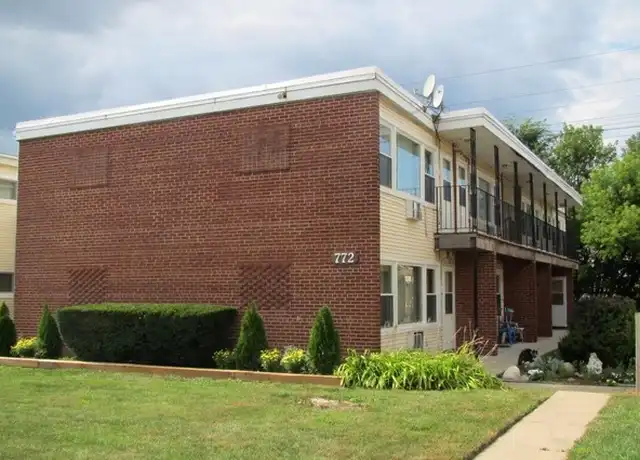 Property at 772 E 5th Ct Unit A, Des Plaines, IL, 60016, 1 bed, 1 bath, [object Object]