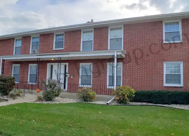 Property at 2105 80th St Unit 2105-8, Kenosha, WI, 53143, 2 beds, 1 bath, [object Object]
