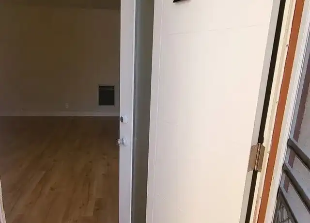 Property at 608 Esplanade Unit 2, Redondo Beach, CA, 90277, 1 bed, 1 bath, [object Object]