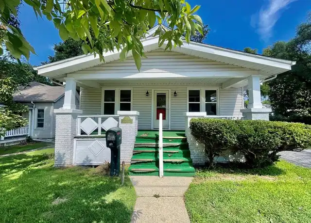 Property at 1623 Main St, Alton, IL, 62002, 3 beds, 1 bath, [object Object]
