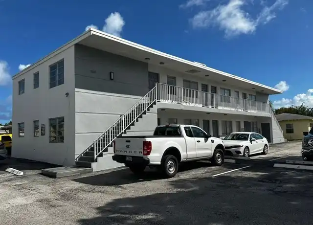 Property at 360 SE 12th Ave Unit 2, Deerfield Beach, FL, 33441, 1 bed, 1 bath, [object Object]