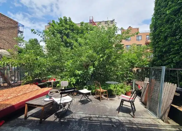 Property at 271 E 7th St, New York, NY, 10009, 2 beds, 1 bath, [object Object]