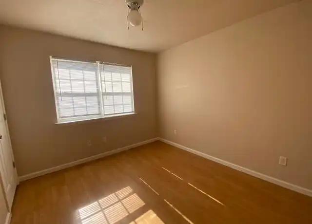 Property at 1723 W Matthews Ave Unit B, Jonesboro, AR, 72401, 2 beds, 1.5 baths, [object Object]