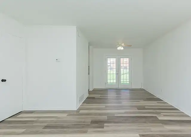 Property at Greenbriar Townhomes - 200 Greenbriar Rd, Greensboro, NC, 27405, 2 beds, 1.5 baths, [object Object]