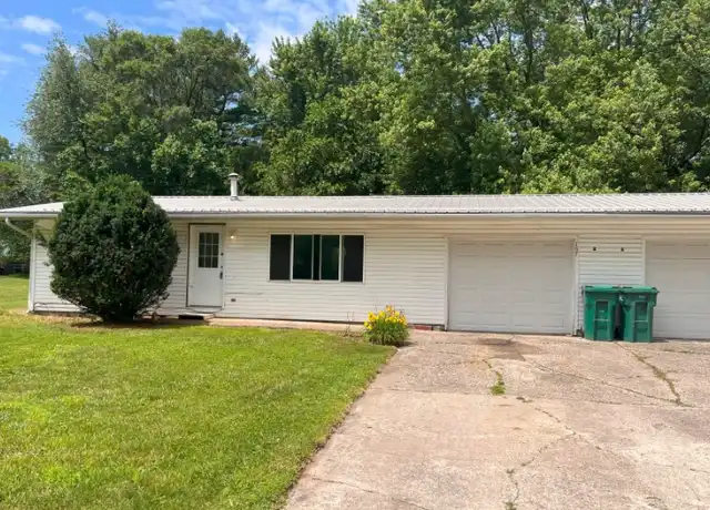 Property at 157 N Bobber Ln Unit B, Warsaw, IN, 46582, 2 beds, 1 bath, [object Object]