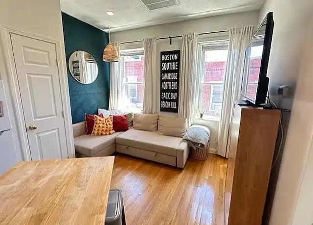 Property at 16 Margaret St Unit 4, Boston, MA, 02113, 1 bed, 1 bath, [object Object]