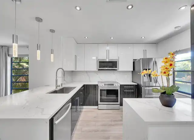 Property at 21338 Juego Cir Unit 11B, Boca Raton, FL, 33433, 2 beds, 2 baths, [object Object]