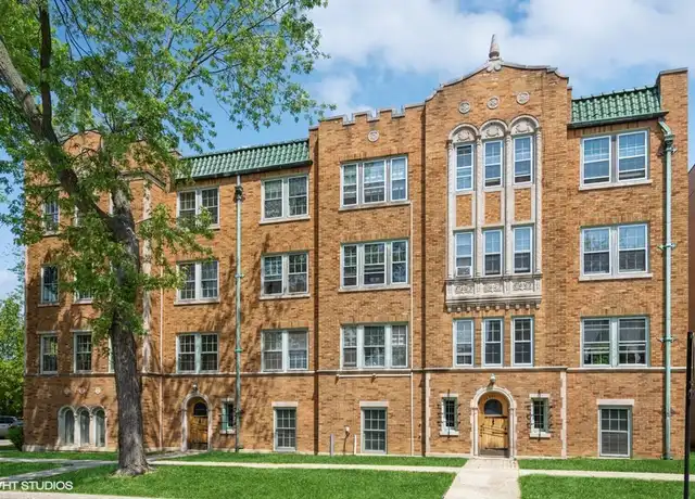 Property at 6881 N Overhill Ave Unit 2, Chicago, IL, 60631, 2 beds, 1 bath, [object Object]