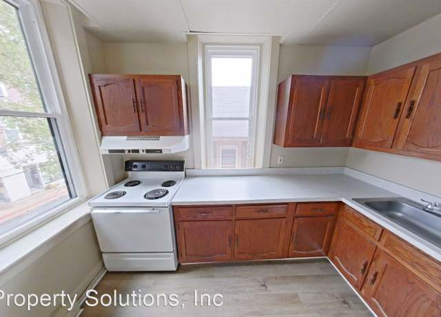 Photo of 1 S Market St, Elizabethtown, PA 17022