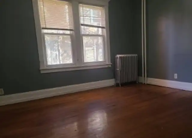 Property at 821 Capitol Ave, Hartford, CT, 06106, 3 beds, 1 bath, [object Object]