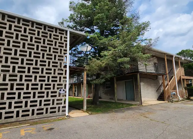 Property at 5900 Forest Ave Unit B2, Gary, IN, 46403, 1 bed, 1 bath, [object Object]