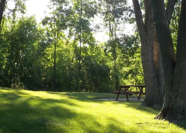 Property at Creekside Apartments - 328 W 9th St, New Richmond, WI, 54017, 1-2 bed, 1 bath, [object Object]