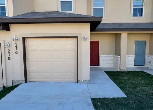 Property at 216 Peruna Dr, Marble Falls, TX, 78654, 3 beds, 2.5 baths, [object Object]