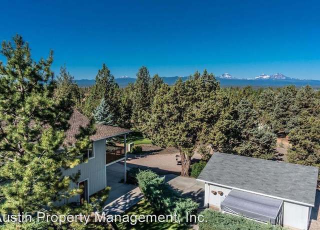 Photo of 20740 Journey Dr, Bend, OR 97703