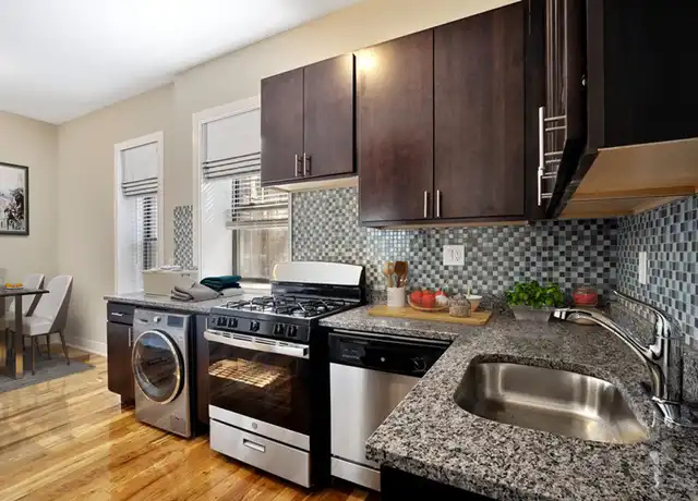Property at 647 W Oakdale Ave Unit 1, Chicago, IL, 60657, 3 beds, 1 bath, [object Object]