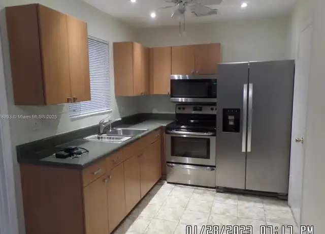 Property at 2222 Jackson St Unit 1E, Hollywood, FL, 33020, 2 beds, 1 bath, [object Object]