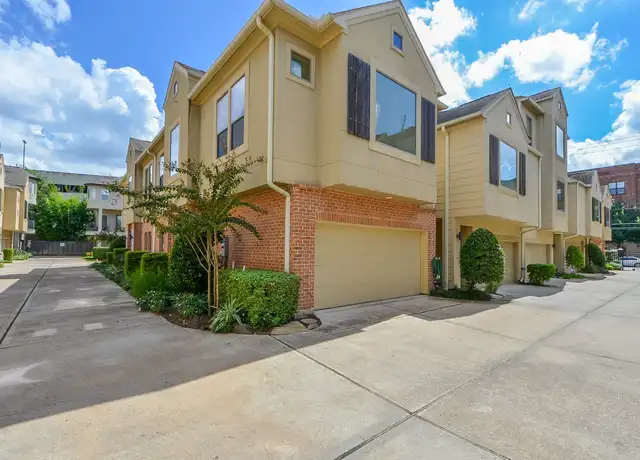Property at 3834 Center St, Houston, TX, 77007, 2 beds, 2 baths, [object Object]