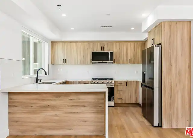 Property at 1614 S Sycamore Ave, Los Angeles, CA, 90019, 3 beds, 3 baths, [object Object]