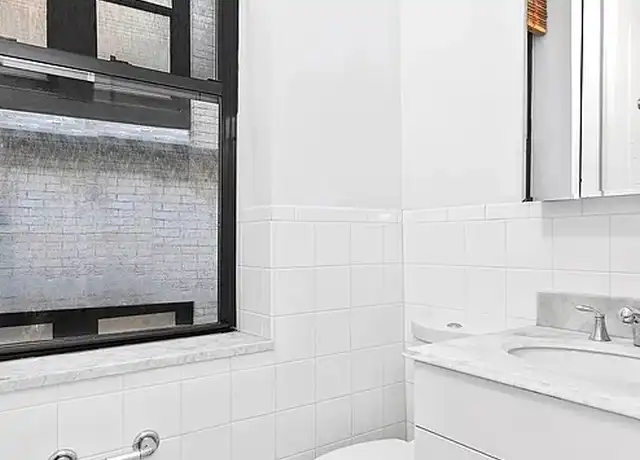 Property at 29 W 12th St, New York, NY, 10011, 1 bed, 1 bath, [object Object]