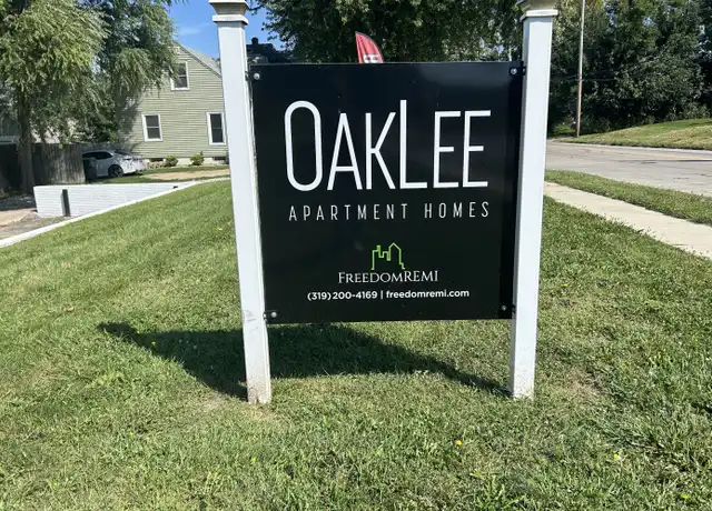 Property at 1317 Oakland Rd NE Unit 1, Cedar Rapids, IA, 52402, 1 bed, 1 bath, [object Object]