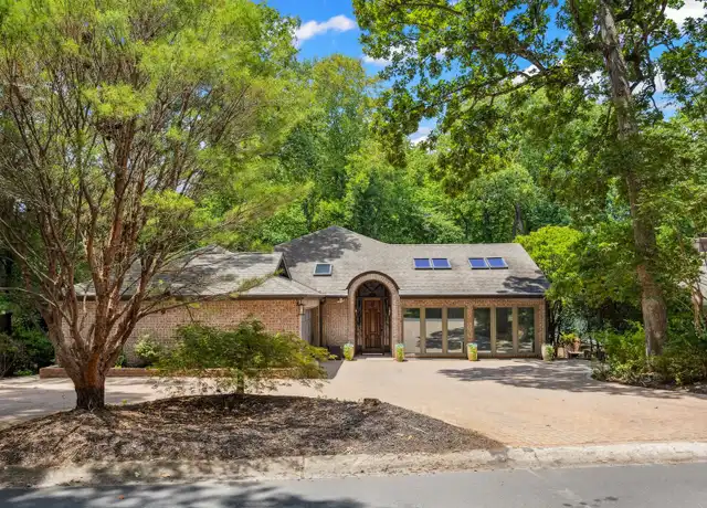 Property at 10 Sunrise Point Rd, Lake Wylie, SC, 29710, 2 beds, 3.5 baths, [object Object]
