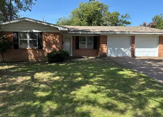 Property at 1000 N 58th St, Waco, TX, 76710, 3 beds, 2 baths, [object Object]