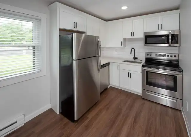 Property at 10 C Kirby Rd, Saratoga Springs, NY, 12866, 2 beds, 1 bath, [object Object]