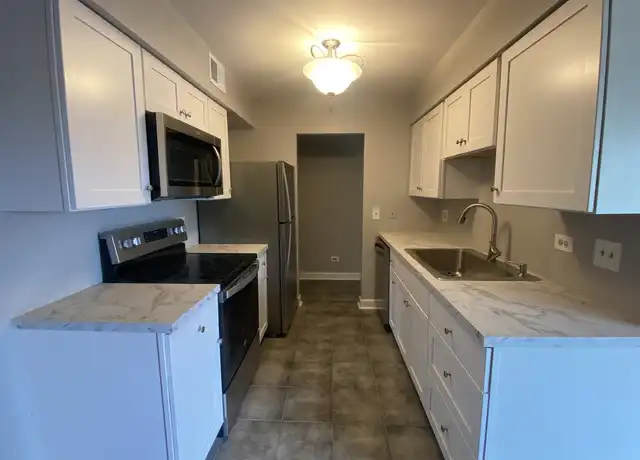Property at 2608 Pirates Cv Unit 6, Schaumburg, IL, 60173, 2 beds, 1.5 baths, [object Object]