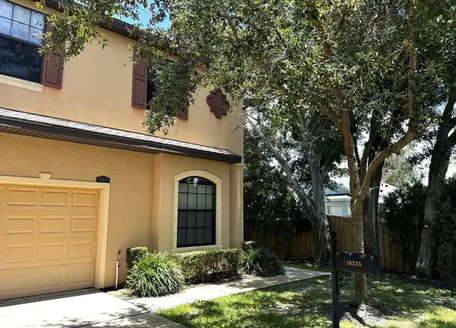 Property at 10235 Villa Palazzo Ct, Tampa, FL, 33615, 3 beds, 2.5 baths, [object Object]