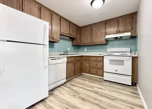Property at 6 Old Colony Ln #9, Arlington, MA, 02476, 1 bed, 1 bath, [object Object]