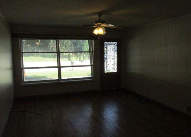Photo of 30953 7 Mile Rd, Livonia, MI 48152