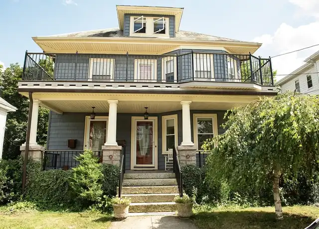 Property at 36 Bradford St Unit 2, Quincy, MA, 02169, 4 beds, 2 baths, [object Object]