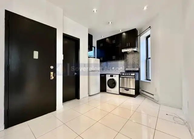 Property at 216 W 108th St, New York, NY, 10025, 3 beds, 1 bath, [object Object]