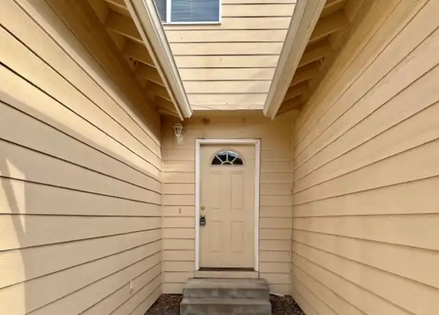 Property at 1871 SW Salmon Ave Unit 1871, Redmond, OR, 97756, 2 beds, 2.5 baths, [object Object]