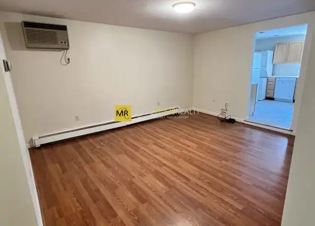 Property at 2028 Massachusetts Ave Unit 2, Cambridge, MA, 02140, 2 beds, 1 bath, [object Object]