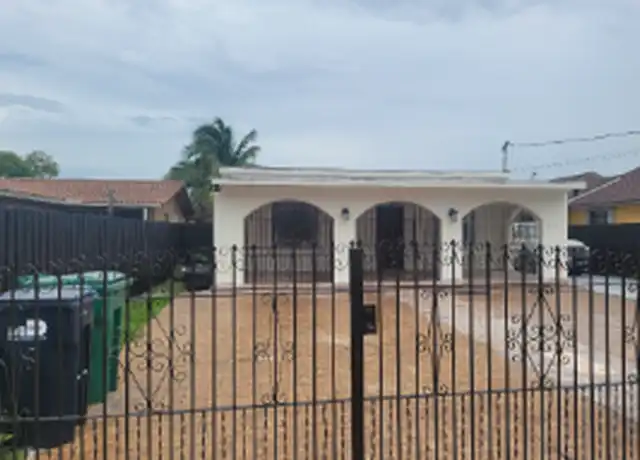 Property at 3060 NW 27th St, Miami, FL, 33142, 1 bed, 1 bath, [object Object]