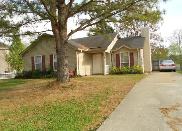 Property at 2513 Reabok Cir SW, Huntsville, AL, 35803, 3 beds, 2 baths, [object Object]