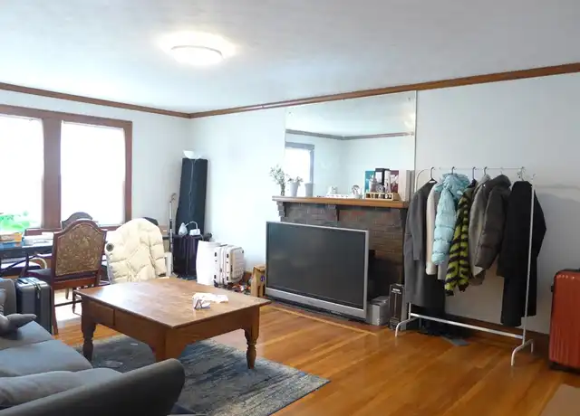Property at 22 Radnor Rd Unit 1, Boston, MA, 02135, 4 beds, 1 bath, [object Object]