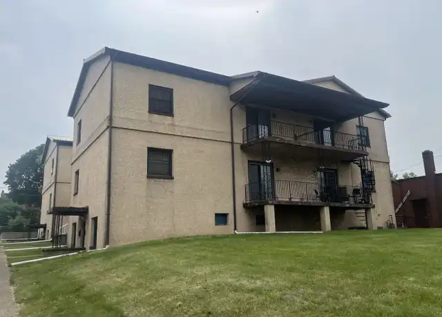 Property at 711 N Church St, Hazleton, PA, 18201, 2 beds, 1 bath, [object Object]
