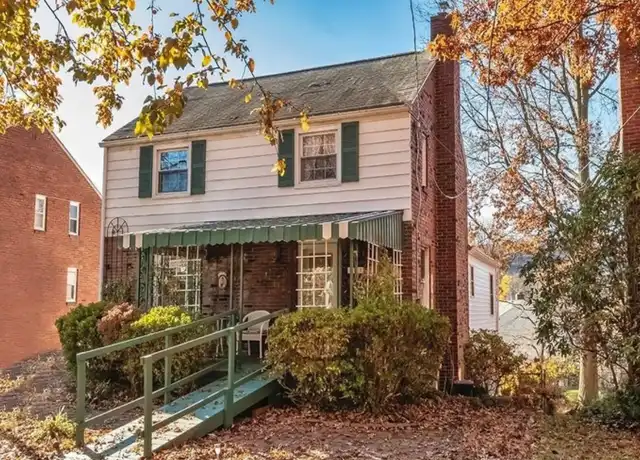 Property at 751 4th St, Oakmont, PA, 15139, 3 beds, 2 baths, [object Object]