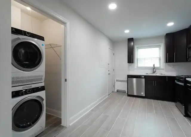 Property at Pleasant Valley Apartments - 500 E Camden Ave, Moorestown, NJ, 08057, 1-2 bed, 1 bath, [object Object]