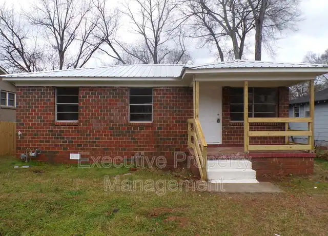 Property at 2804 32nd Way SW, Birmingham, AL, 35221, 3 beds, 1 bath, [object Object]