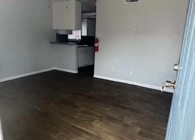 Property at 5220 Weber Rd Unit H-204, Corpus Christi, TX, 78411, 1 bed, 1 bath, [object Object]