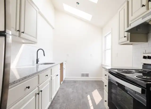 Property at 502 S Market St, Elizabethtown, PA, 17022, 2 beds, 1 bath, [object Object]