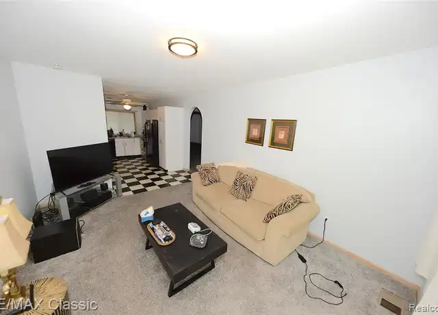 Property at 280 Hutton St, Northville, MI, 48167, 2 beds, 1 bath, [object Object]