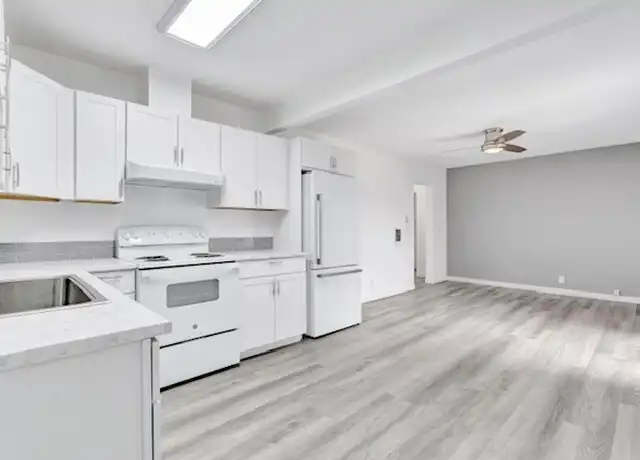 Property at 13629 Kornblum Ave, Hawthorne, CA, 90250, 2 beds, 1 bath, [object Object]