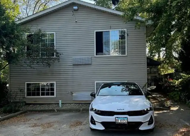 Property at 2 Grand Ave, Waukegan, IL, 60085, 1 bed, 2 baths, [object Object]