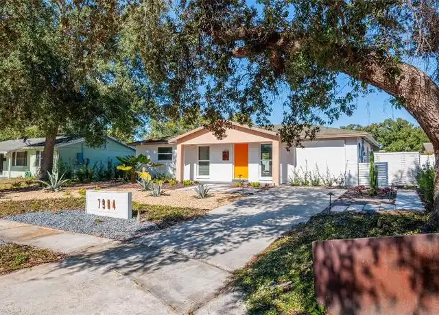 Property at 7904 Woodvine Cir, Tampa, FL, 33615, 3 beds, 1 bath, [object Object]