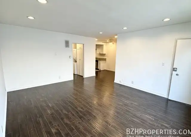 Property at 807 N Alfred St Unit 9, Los Angeles, CA, 90069, 1 bed, 1 bath, [object Object]